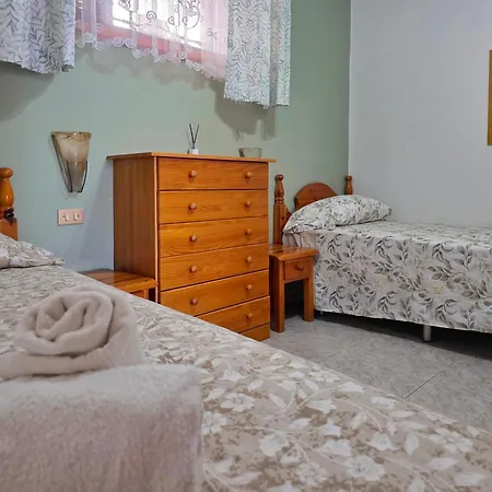 Stylish Duplex In Parque Santiago Ii شقة *