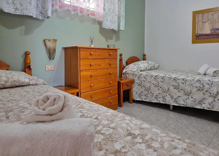 Stylish Duplex In Parque Santiago Ii شقة *