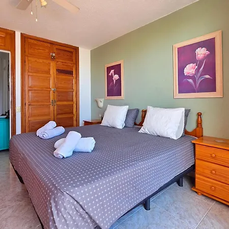Stylish Duplex In Parque Santiago Ii *